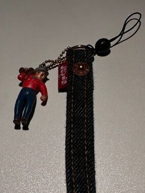 Levi’s cell phone strap